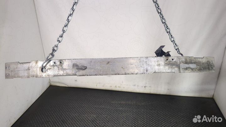 Усилитель бампера Mercedes E W211, 2004