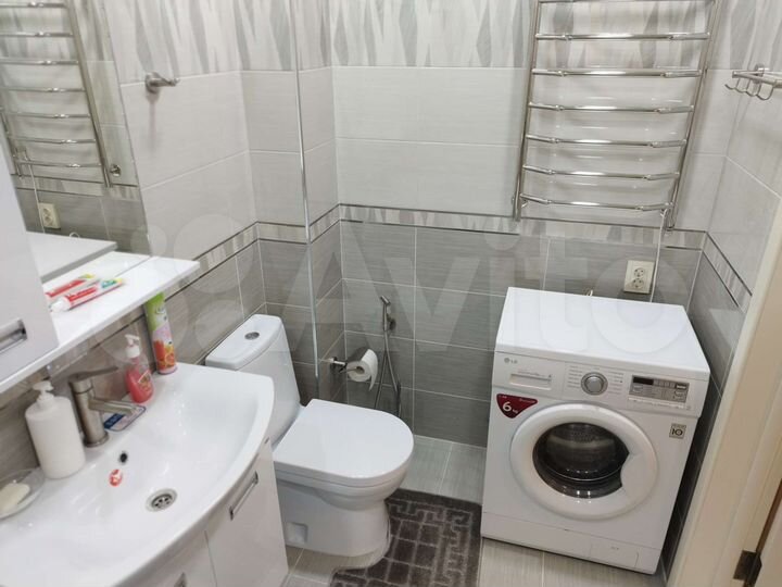 2-к. квартира, 75 м², 4/8 эт.