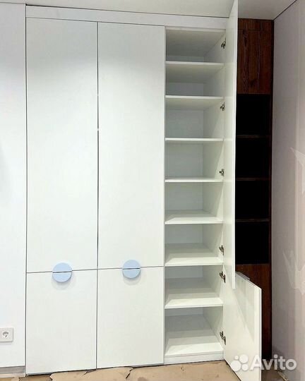 Шкафы на заказ / Бесплатный выезд и замер