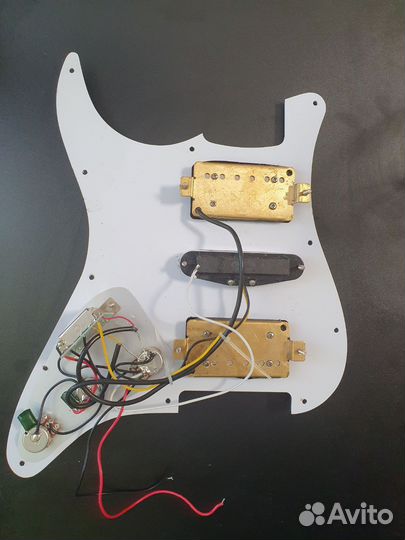 Пикгард stratocaster HSH