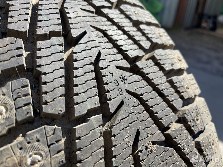 Nokian Tyres Hakkapeliitta 7 SUV 285/65 R18 116T