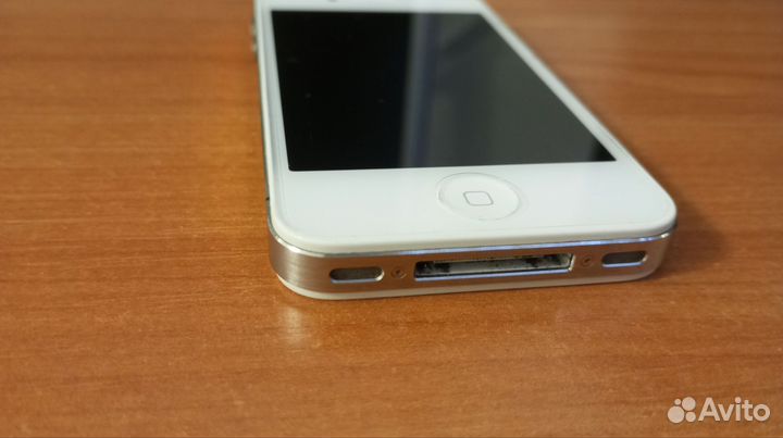 iPhone 4S, 8 ГБ