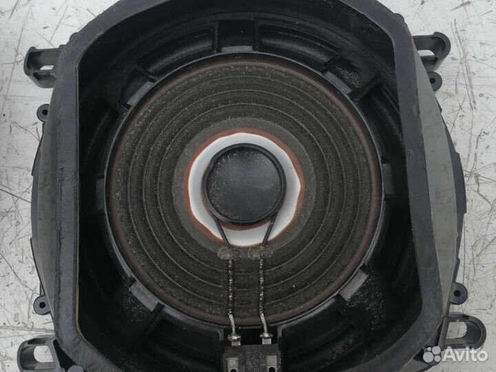 Сабвуфер под сиденье BMW X5 E70 X6 E71