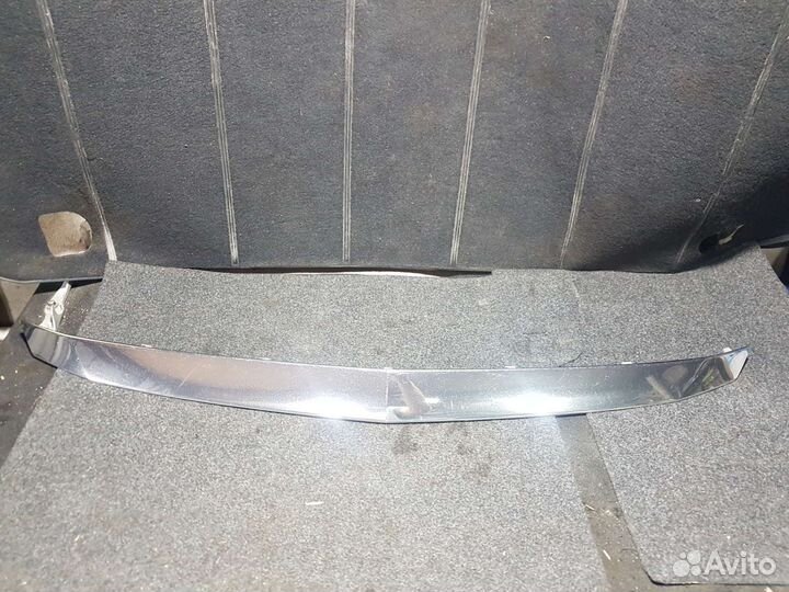 Накладка решетки радиатора Renault Logan 1