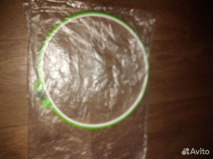 Пяльца для вышивки 26 см как новые