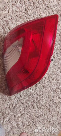 Задний фонарь skoda rapid 2015