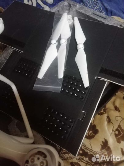 Квадрокоптер dji phantom 4