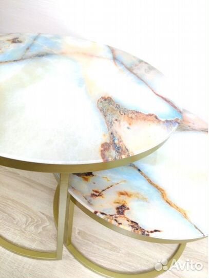 Стол журнальный с эффектом 