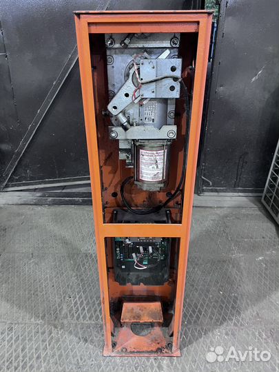 Механизм шлагбаума