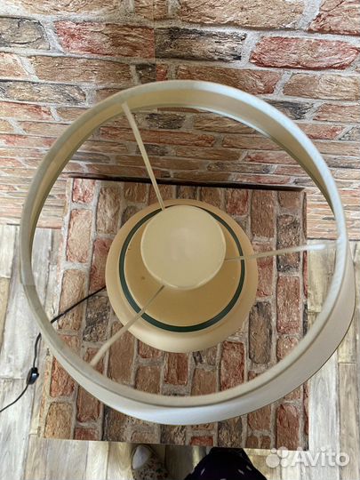 Лампа настольная