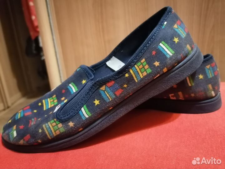 Прогулочные х/б туфли 39