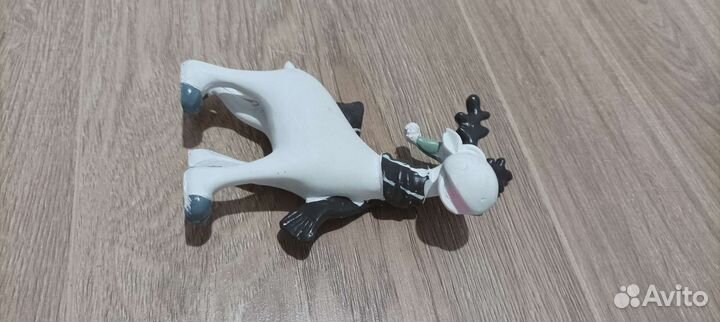 Фигурка оленя