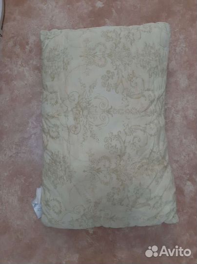 Подушки б/у
