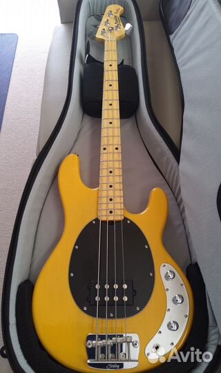 Бас гитара Sterling by Music Man