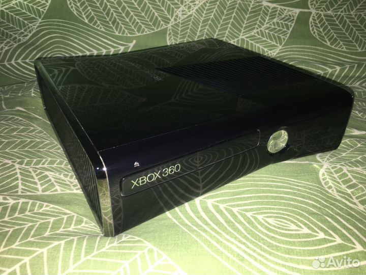 Xbox 360 Slim
