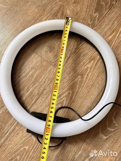 Кольцевая лампа