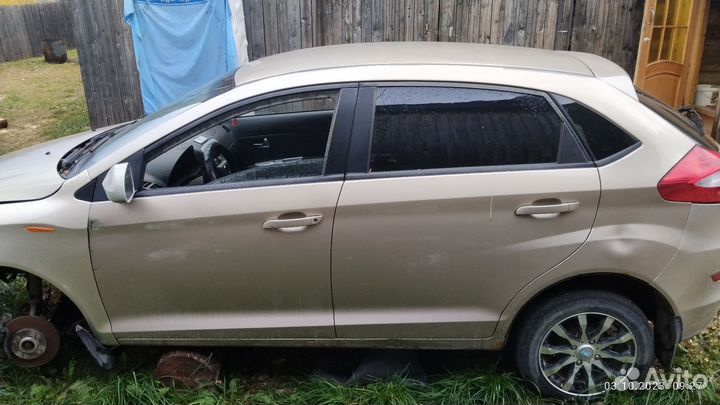 Chery Very 1.5 МТ, 2012, битый, 130 000 км