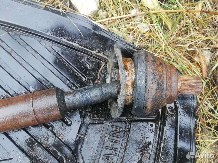 Привод передний Шкода Йети