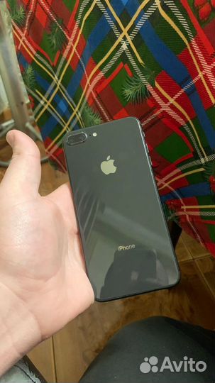 iPhone 8 Plus, 64 ГБ