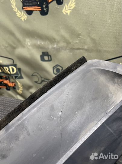 Стоп сигнал дополнительный стекла Volvo S80 1