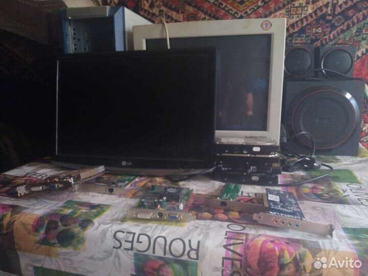 Колонки и комплектующие