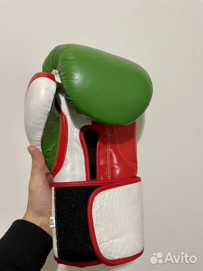 Перчатки для бокса