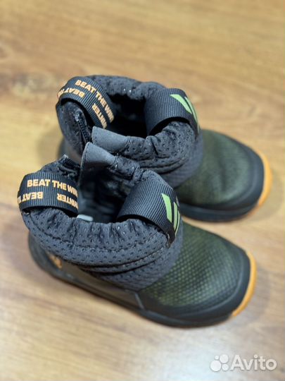 Ботинки демисезонные adidas 23