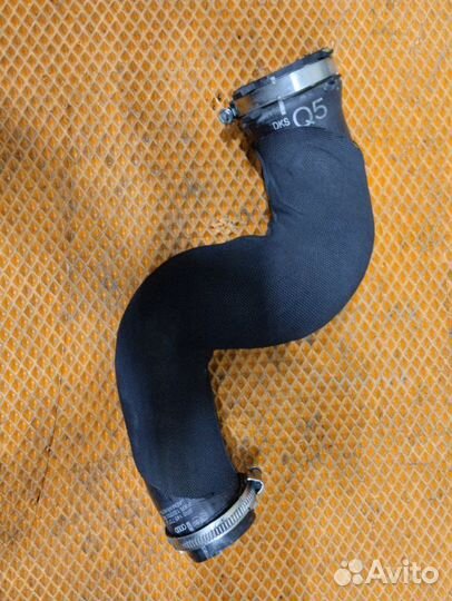 Патрубок правый Audi Q5 I 8R cdnc 2011