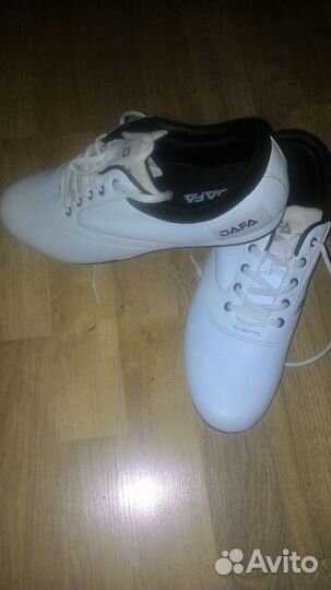 Кроссовки 42 размер