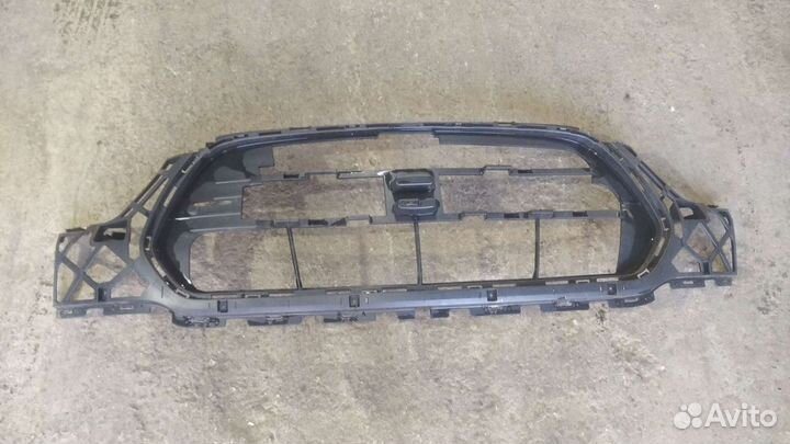 Кронштейн решетки радиатора Форд Транзит 2014-2022