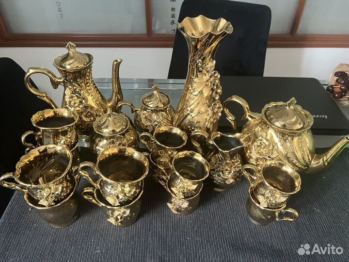 Сервизы чайный и кофейный