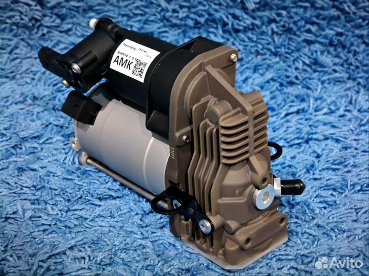 Компрессор пневмоподвески Mercedes w221