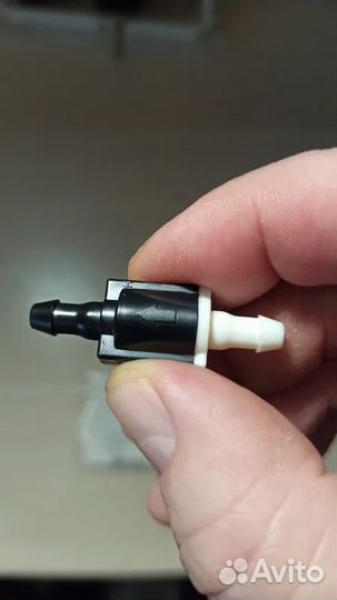 Обратный клапан омывателя ветрового стекла