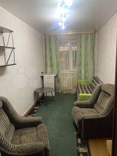 Комната 14 м² в 5-к., 4/4 эт.