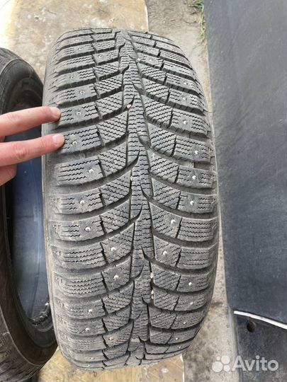 Laufenn I Fit Ice LW 71 215/50 R17 95T