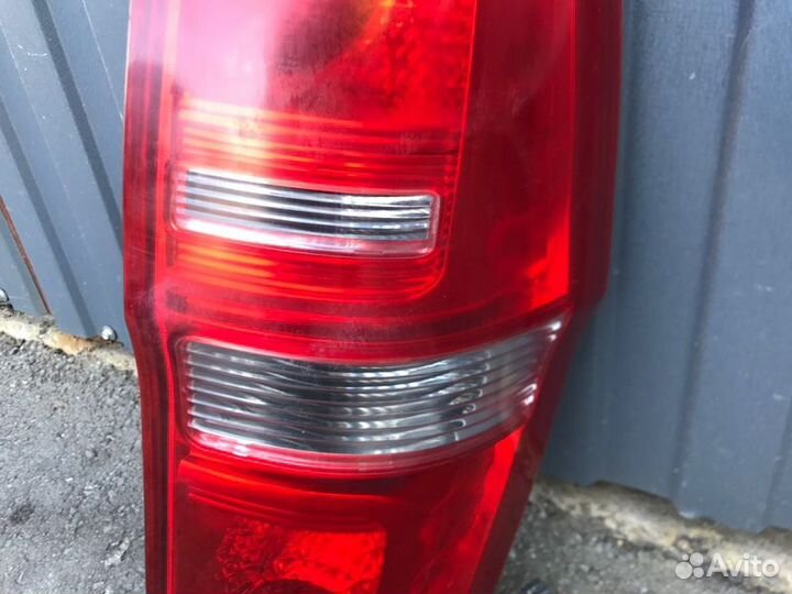 Фонарь задний правый Hyundai Grand Starex