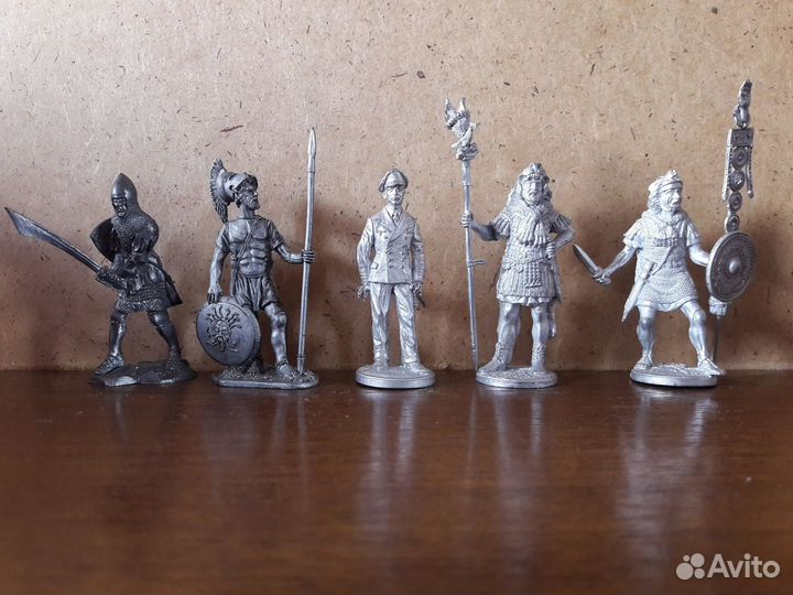 Оловянные фигурки