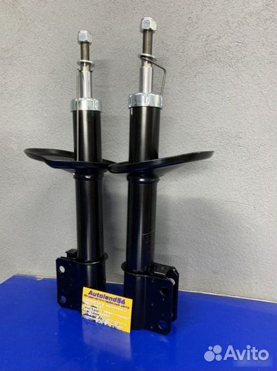 Стойки амортизатора передние Renault Logan