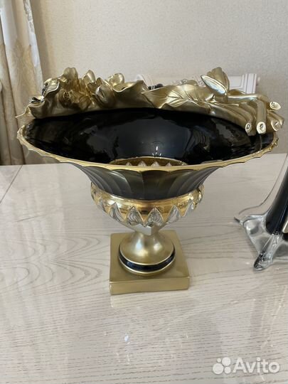 Продам комплект ваза для фруктов и ваза для цветов