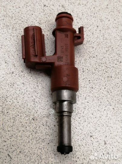 Форсунка топливная Lexus Ls460L USF40 1urfse