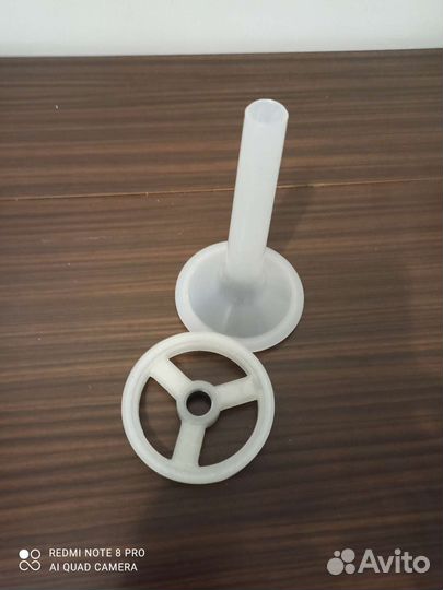 Насадка на мясорубку для изготовления колбасы