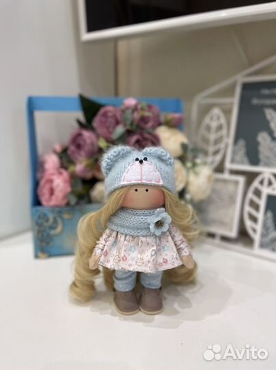 Кукла интерьерная