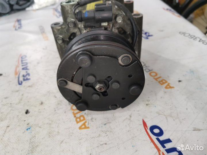 Компрессор кондиционера Ford Focus 2.0 16V