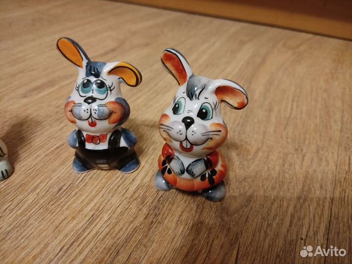 Семейка зайчат, фарфор