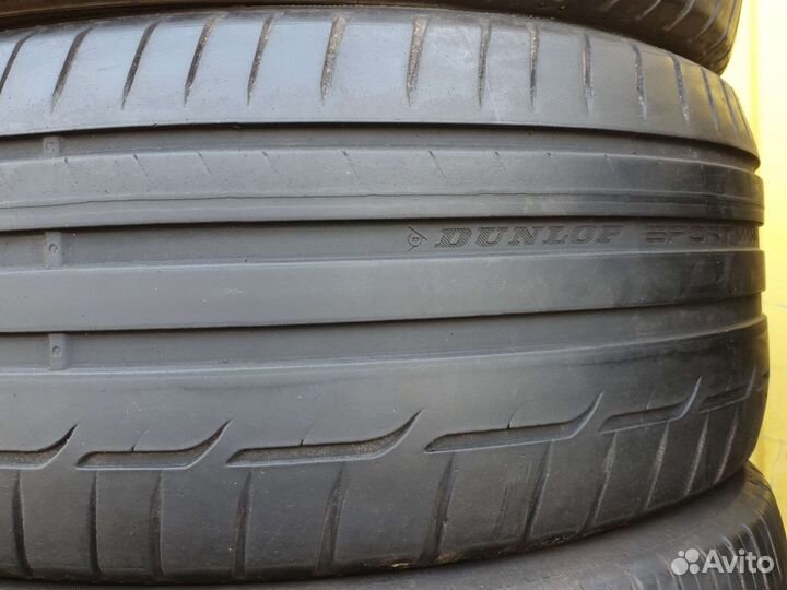Dunlop SP Sport Maxx RT 235/45 R17 94Y