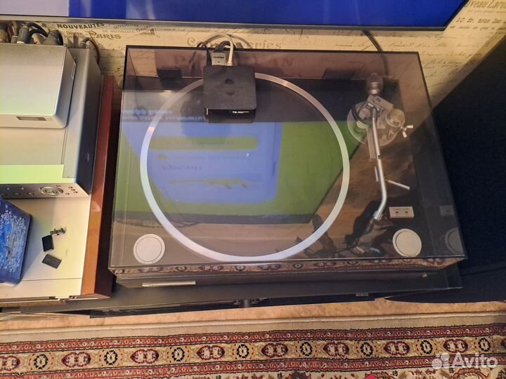 Yamaha GT-750 Виниловый проигрыватель Yamaha