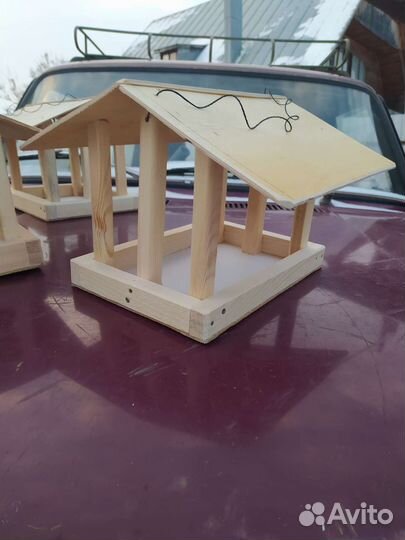 Кормушка для птиц