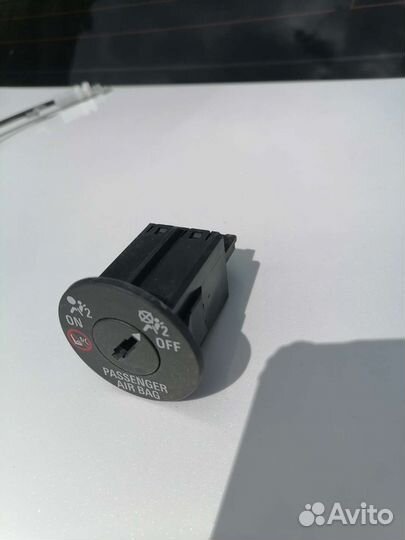 Выключатель подушки безопасности Opel Chevrolet