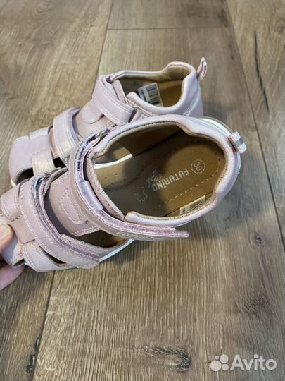 Сандали для девочки