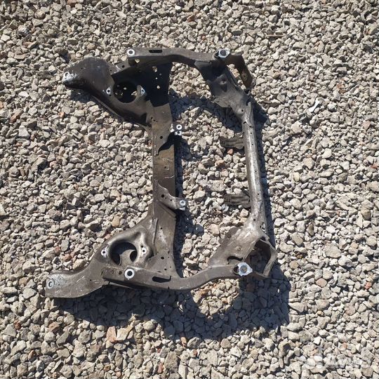 Bmw e90 e92 балка подрамник передний